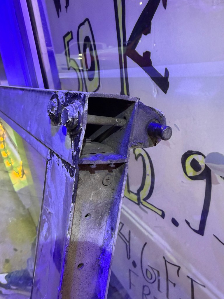 Storefront Door Rail and Pivot